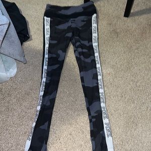 Super cute gray camo pink leggings